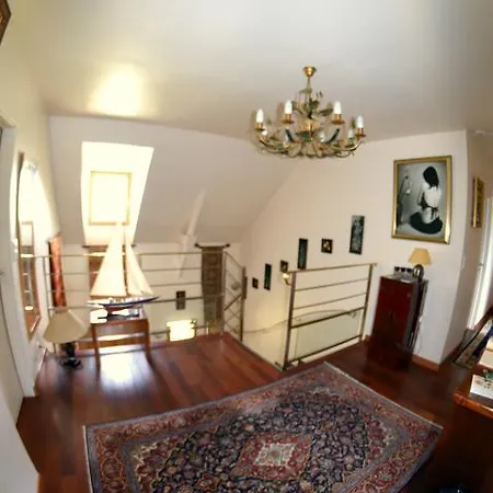 Castel Bed and breakfast *